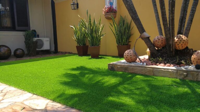 Trabajo de césped residencial jardines
