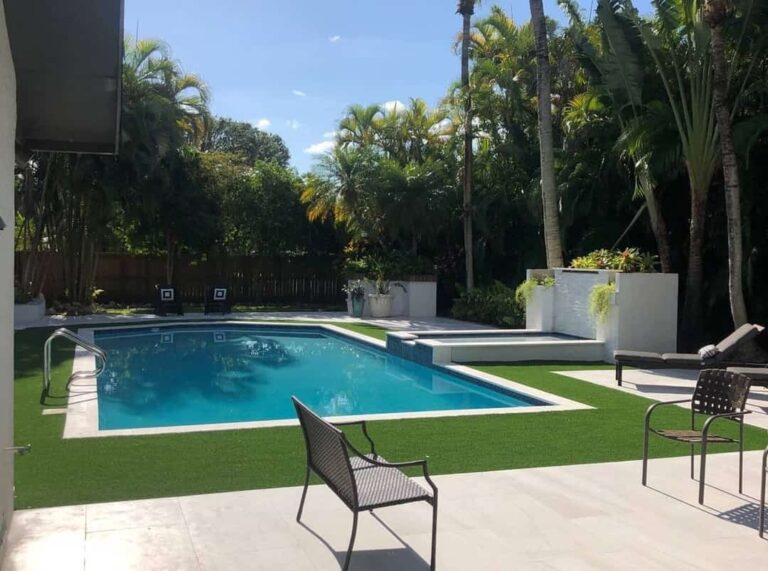 cesped-residencial-para-piscinas-trabajo1